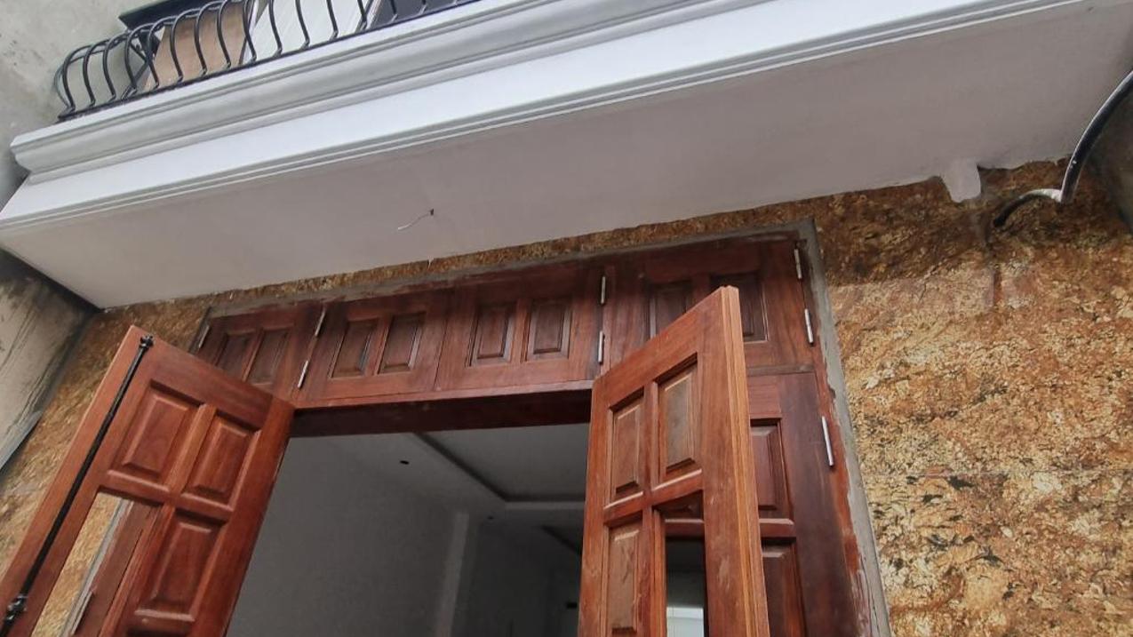 Bán Nhà: Phố Tựu Liệt, 55m6, 6 tầng, thang máy, 1 bước ra phố. Hơn 8 tỷ