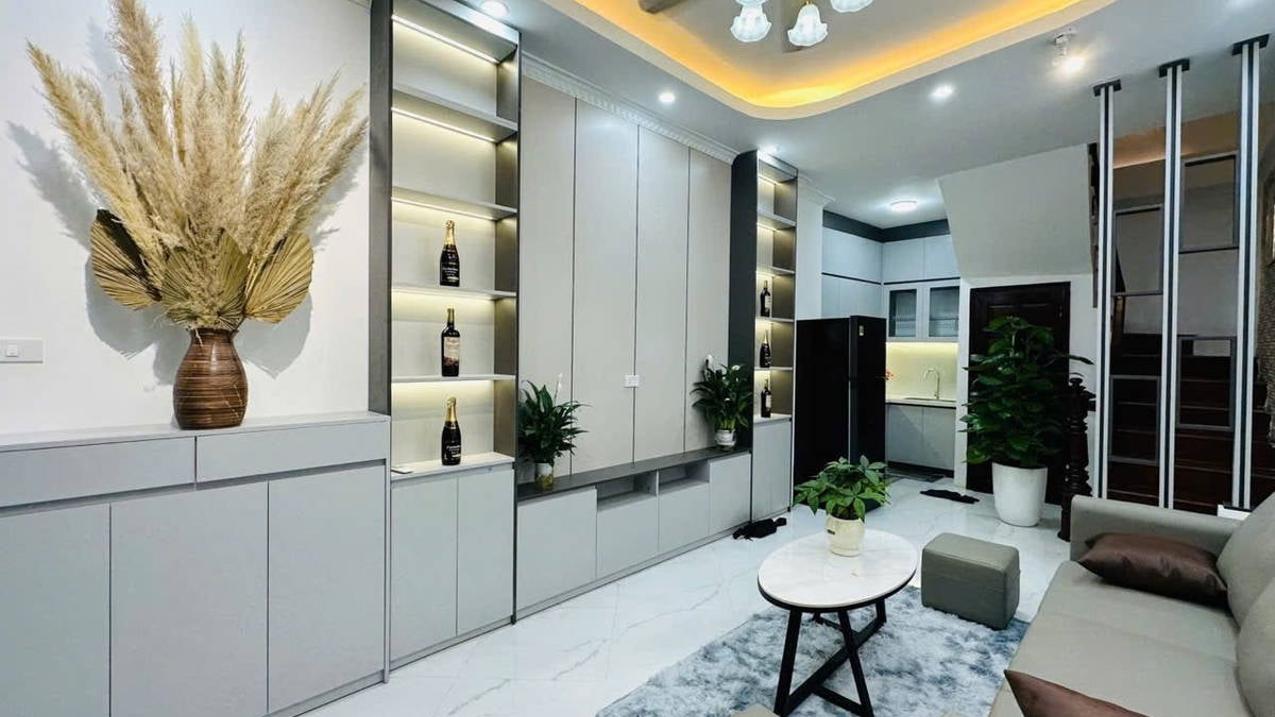 Bán nhà riêng 25m2 đường Chùa Bộc Đống Đa giá 5 tỷ lô góc ngõ thông thoáng