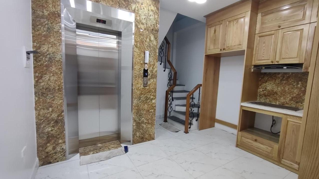Bán nhà riêng 6 tầng mặt ngõ ô tô phố Hồ Văn Chương Đống Đa 43m2 giá 9,5 tỷ