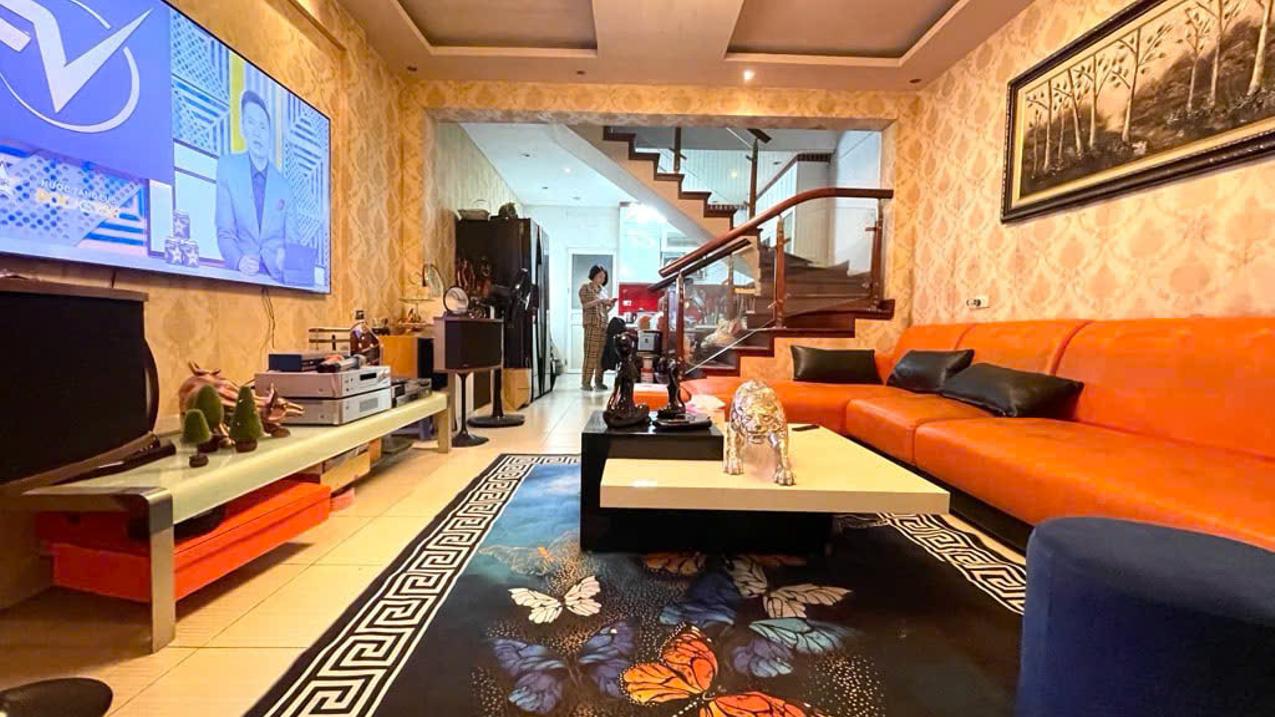 Bán nhà riêng đường Khâm Thiên Đống Đa Hà Nội 60m2 sổ đỏ giá 8,3 tỷ