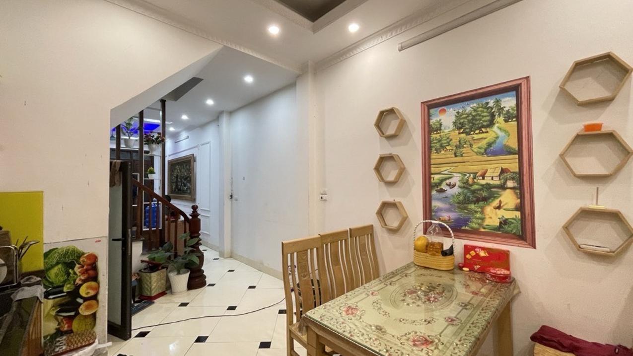 Bán nhà riêng Thái Hà Đống Đa 35m2 giá 2,5 tỷ có sổ đỏ