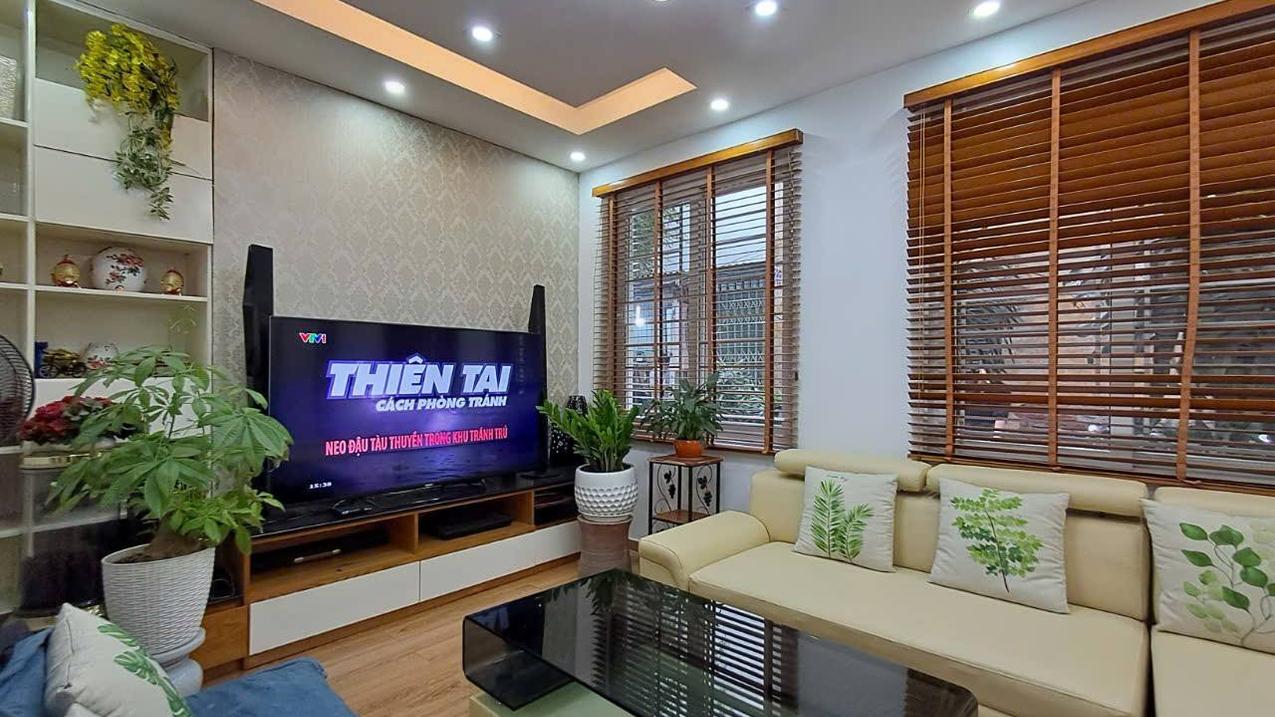 Bán nhà Nguyễn Phúc Lai Đống Đa nhà đẹp mặt tiền rộng ngõ ô tô 80m 21 tỷ
