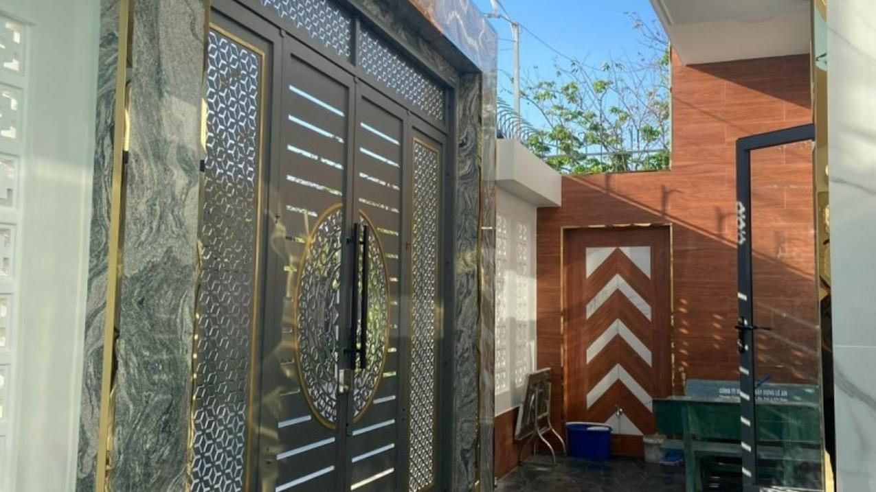 Bán nhà mặt phố Đường Số 47 Long Trường Q9 90m² 4 tầng giá 10,3 tỷ sổ hồng chính chủ