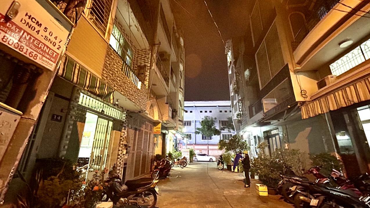 Nhà bán tại đường số 1, phường 4, quận 4 Hồ Chí Minh diện tích 30m2 hẻm xe tải quay đầu