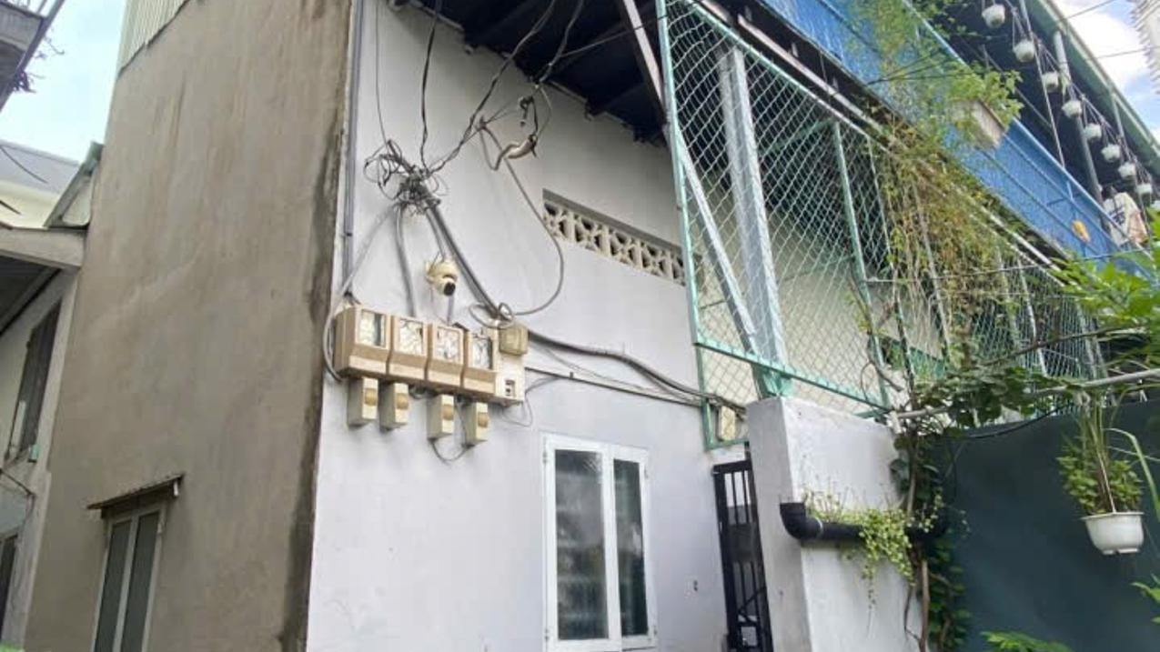 Bán nhà riêng 2 tầng đường Lê Văn Lương quận 7 diện tích 97m2 giá 6 tỷ