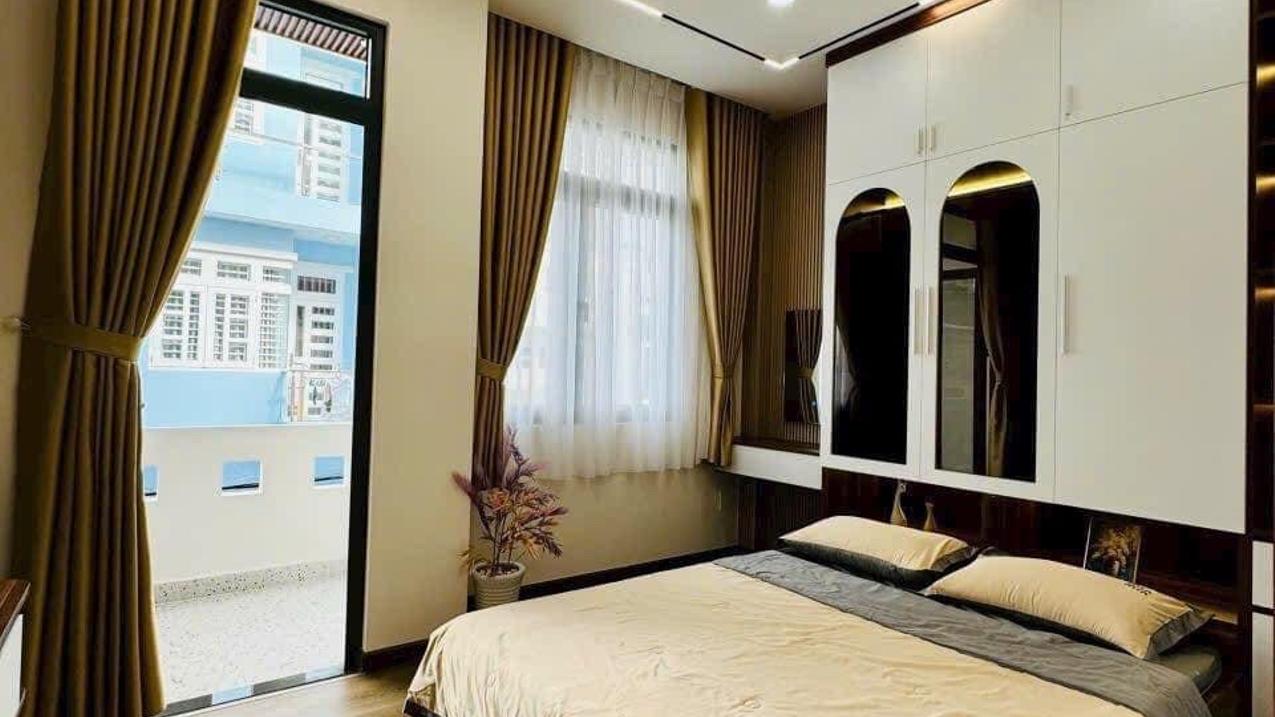 Bán nhà riêng hẻm xe hơi Ni Sư Huỳnh Liên Tân Bình 105m2 giá 11 tỷ