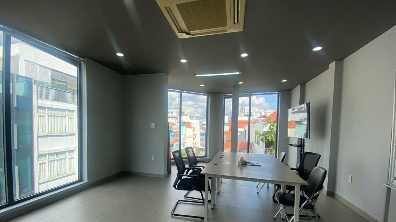 Cho thuê văn phòng, 30m2, đường Hồng Hà, P2, Quận Tân Bình, giá 5 triệu