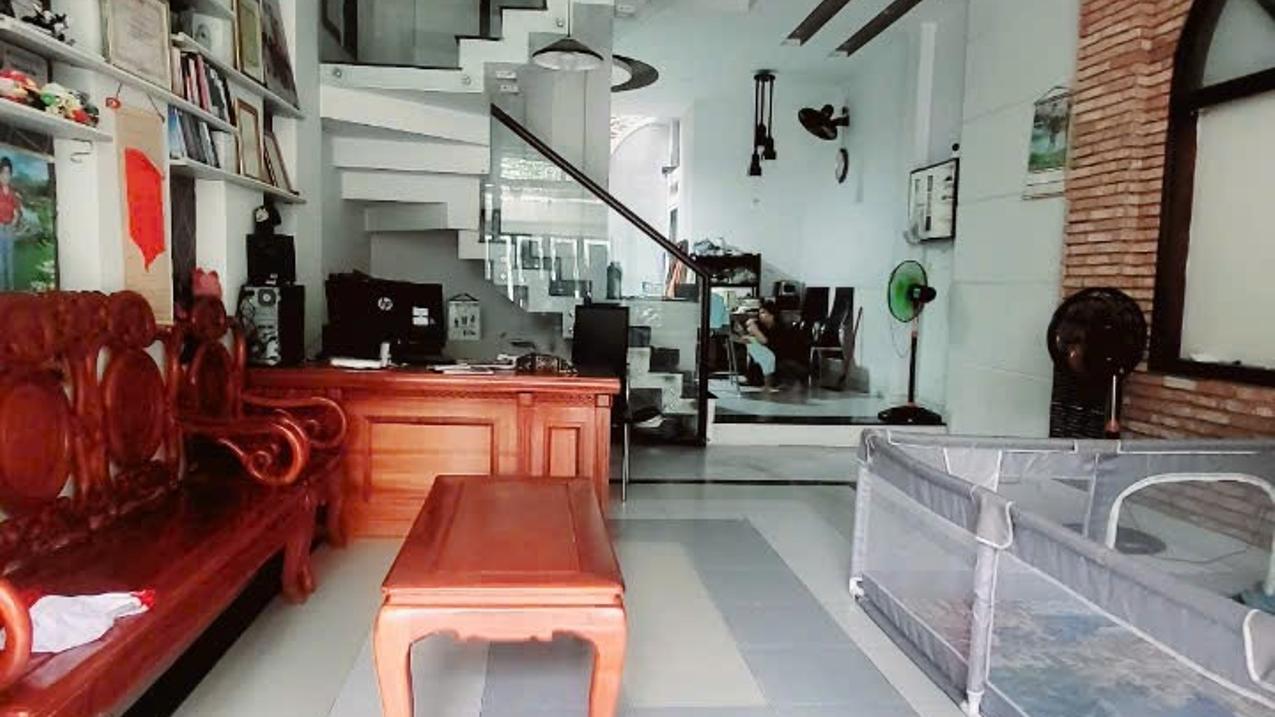 Bán nhà phố 3 tầng đường số 7 Linh Tây Thủ Đức 100m2 giá 8,15 tỷ