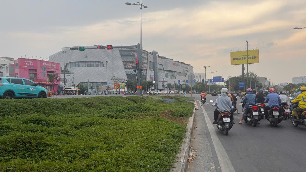 Bán nhà riêng 149m2 đường 49 Thủ Đức gần Gigamall giá chỉ 4,9 tỷ