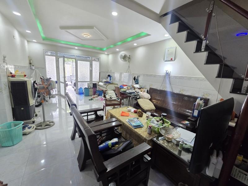 Bán nhà mặt phố 82m2 tại đường Số 2, quận 9 Hồ Chí Minh giá 6.4 tỷ sổ hồng
