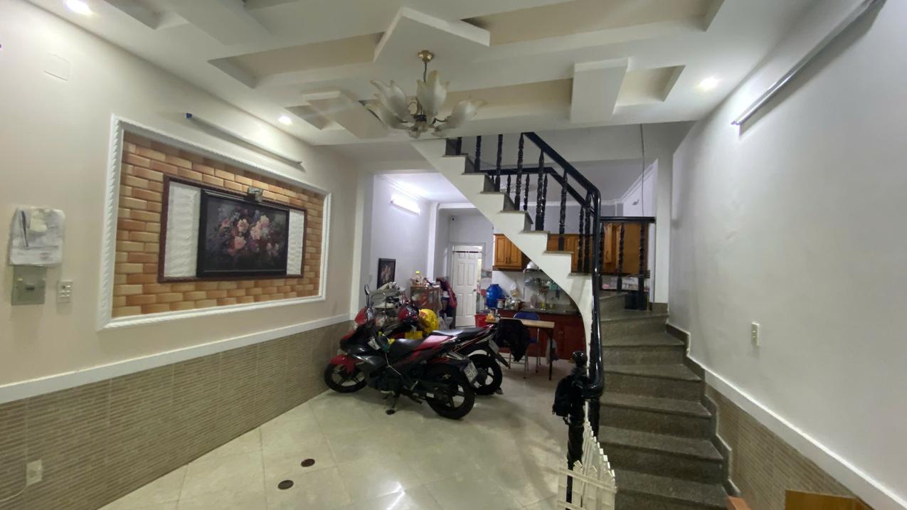 Bán nhà riêng Trần Quý Cáp 60m2 hai tầng 3 phòng ngủ gần Emart chỉ 5,3 tỷ