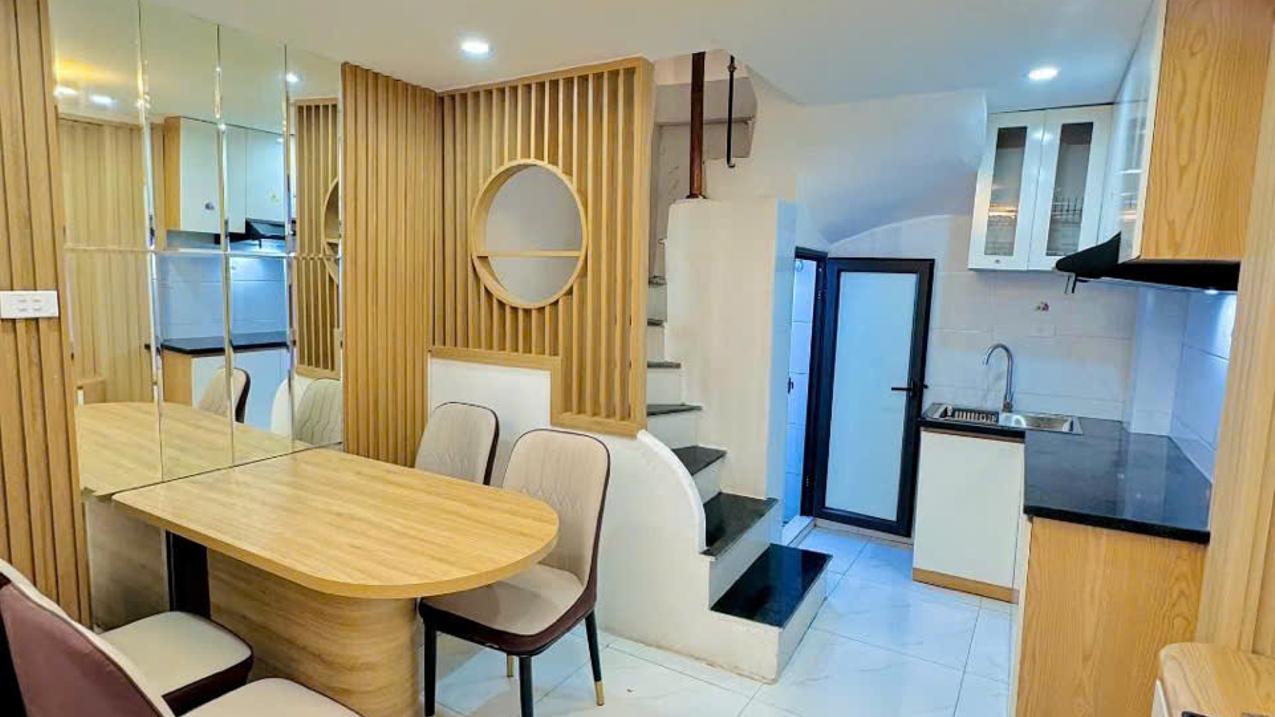 Bán nhà riêng Hồng Mai Quỳnh Lôi Hai Bà Trưng 25m2 xây mới đầy đủ nội thất