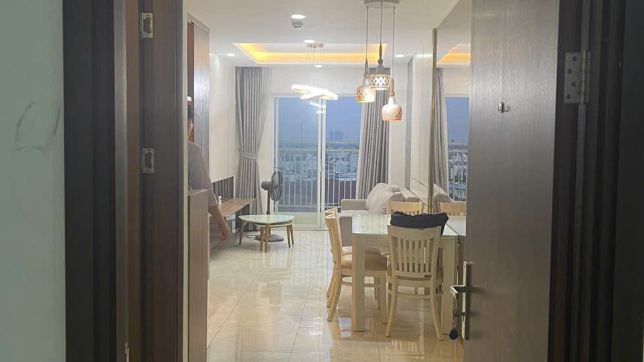Chính chủ chuyển về quê cần bán gấp căn Blue Sky Tower Quận 2 ngay Homyland 70m2 giá 2,1 tỷ.