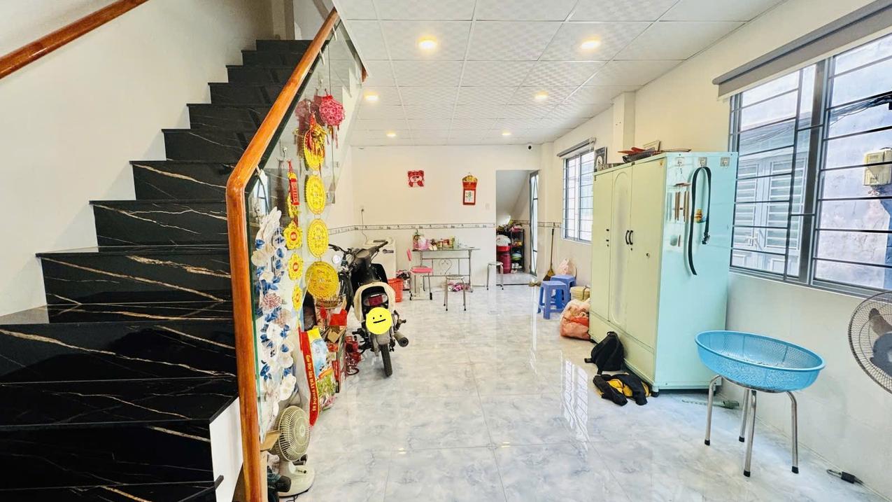 Bán nhà riêng 3 tầng Nguyễn Văn Nguyễn, Quận 1, diện tích 50m2, giá 9,6 tỷ