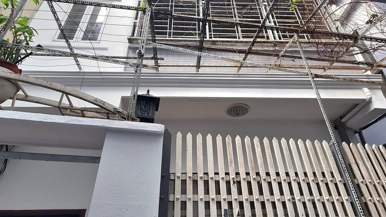 Bán nhà riêng 12 phòng full nội thất tại Minh Khai, Vĩnh Tuy, Hai Bà Trưng, Hà Nội diện tích 62 m2 giá 12,9 tỷ