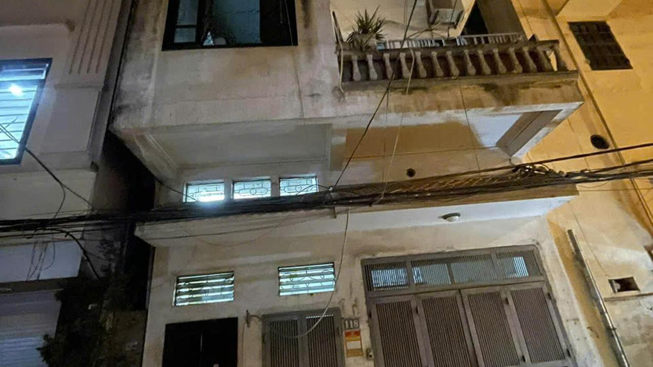 Bán nhà riêng mặt phố Yên Lạc quận Hai Bà Trưng 24m2 giá 8 tỷ 3