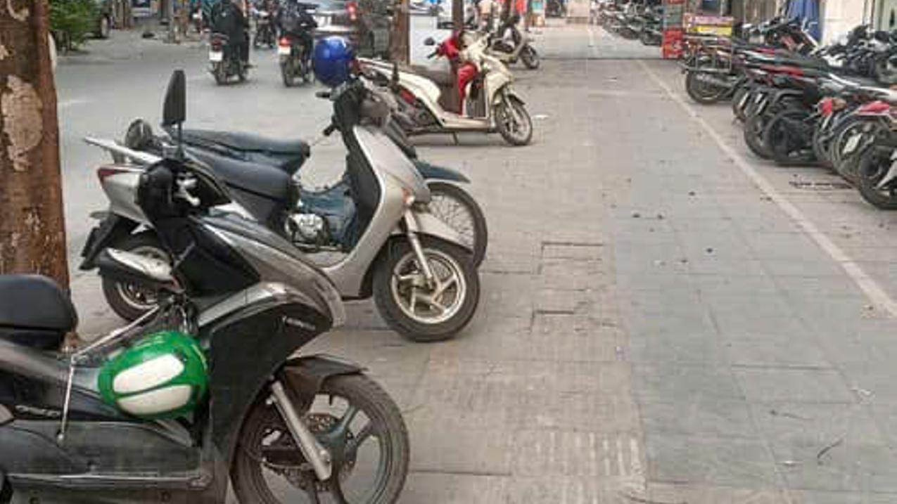 Bán nhà riêng Trương Công Giai quận Cầu Giấy 40m2 giá 22 tỷ mặt tiền rộng thích hợp kinh doanh