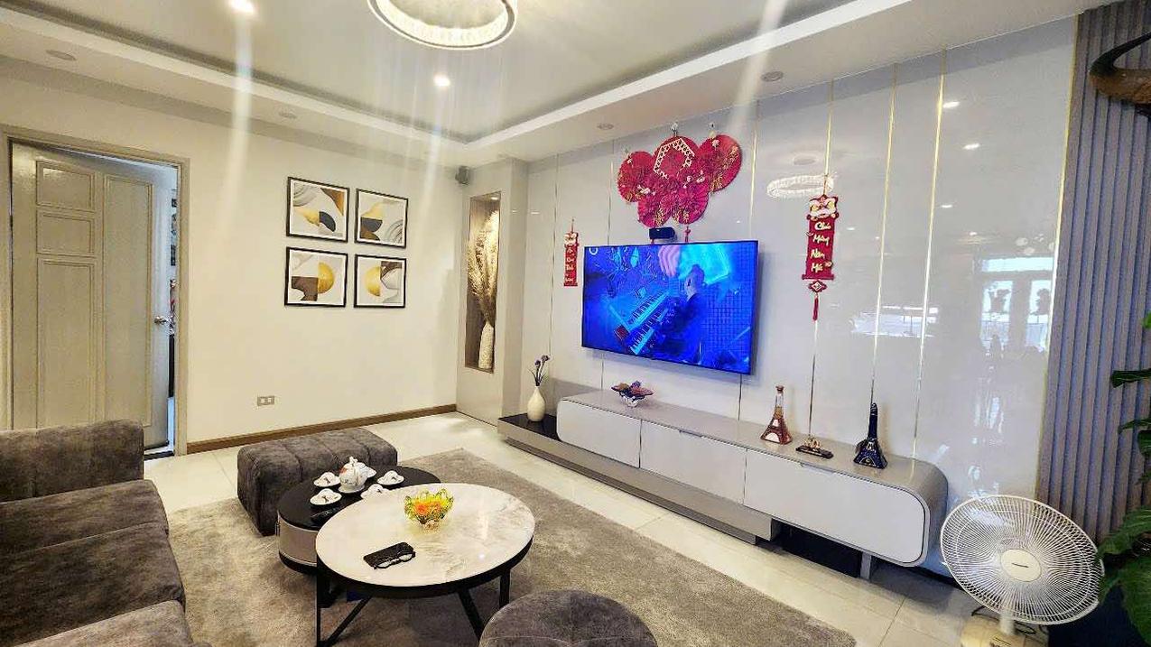 Tòa căn hộ chung cư Sông Hồng Park View 165 Thái Hà, 107m 3PN Nội thất rất đỉnh, 9.8 Tỷ
