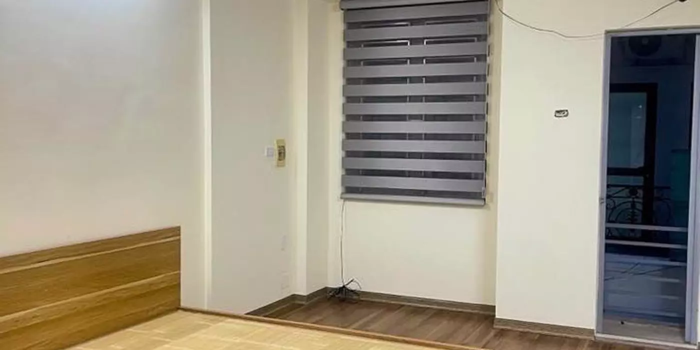 BÁN NHÀ NGÕ PHỐ LĨNH NAM 30M2, 5 TẦNG, NHỈNH 4 TỶ