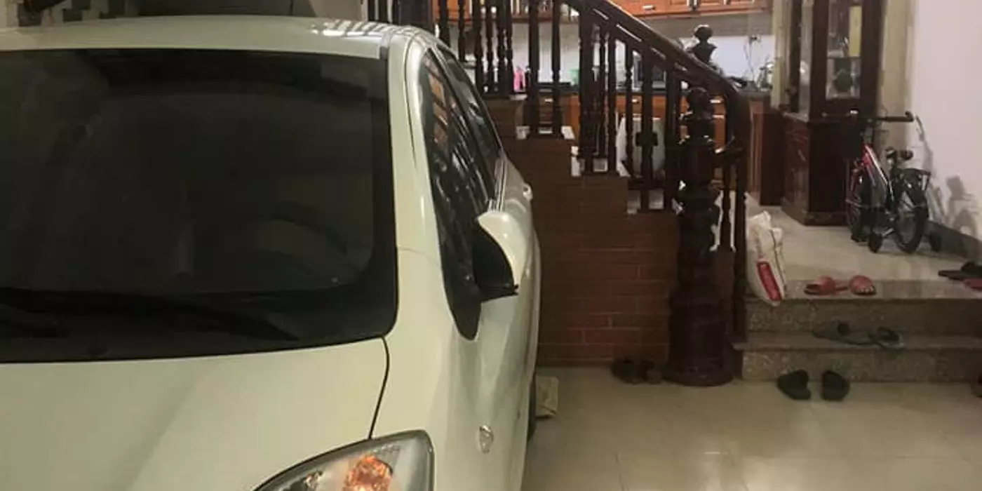 Mỗ Lao, nhà đẹp ở ngay, ô tô ngủ trong nhà, 38m2, 7.5 tỷ.