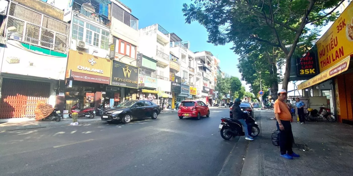 ĐOẠN VIP NHẤT MẶT TIỀN KINH DOANH SẦM UẤT  - LÊ VĂN SỸ P1, QUẬN TÂN BÌNH