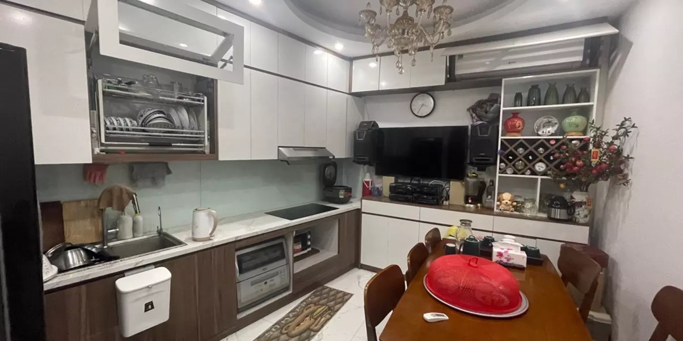 Nhà Đội Cấn- Ba Đình 42m2- 4 tầng- nội thất đầy đủ- giá 6 tỷ.