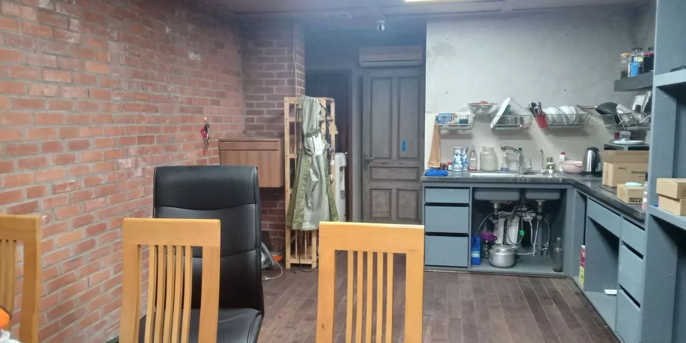 Bán nhà chia tài sản cho con Mặt Phố Đê La Thành sau quy hoạch đường rộng 55m, 50 m2, 4 tầng, giá