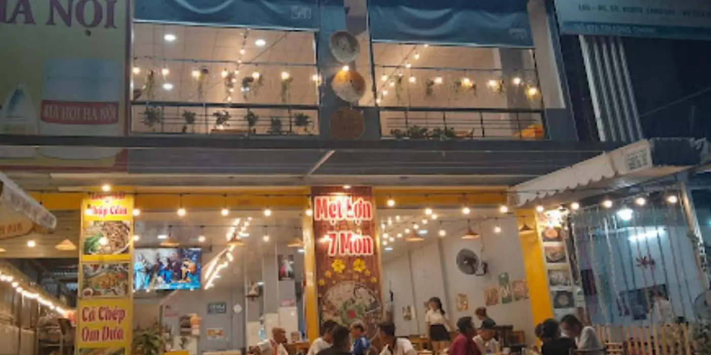 Tòa nhà 2 mặt tiền số, đường Trường Chinh , P.15, Tân Bình.