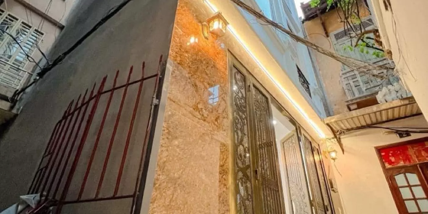 BÁn nhà phố Bạch Mai, Hai Bà Trưng 80m, 5 tầng, mt 5.2m. Giá: 13 tỷ