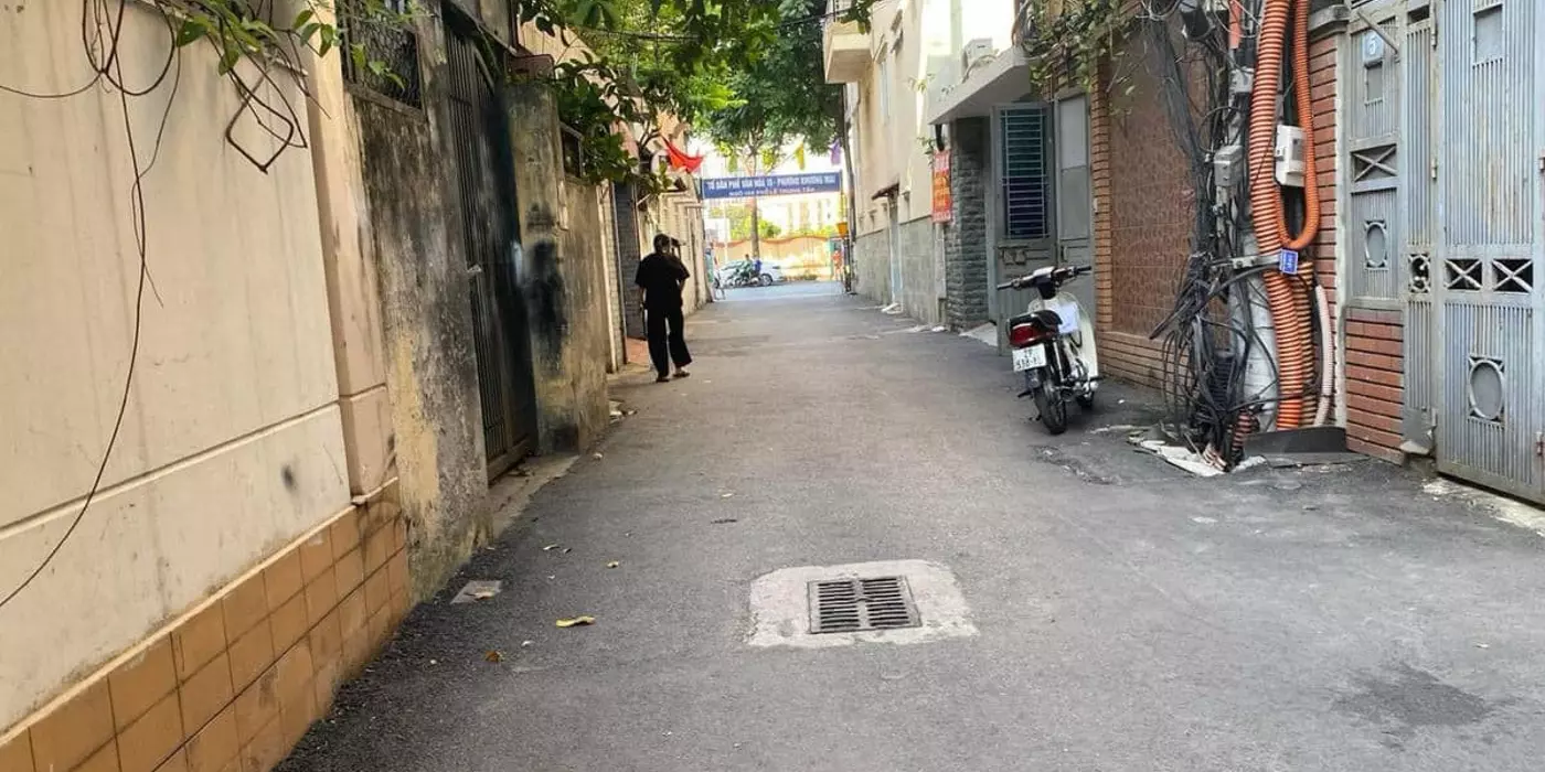 BÁn nhà phố Lê Trọng Tấn, Thanh Xuân 128m, mt  5.2m. Giá: 28 tỷ