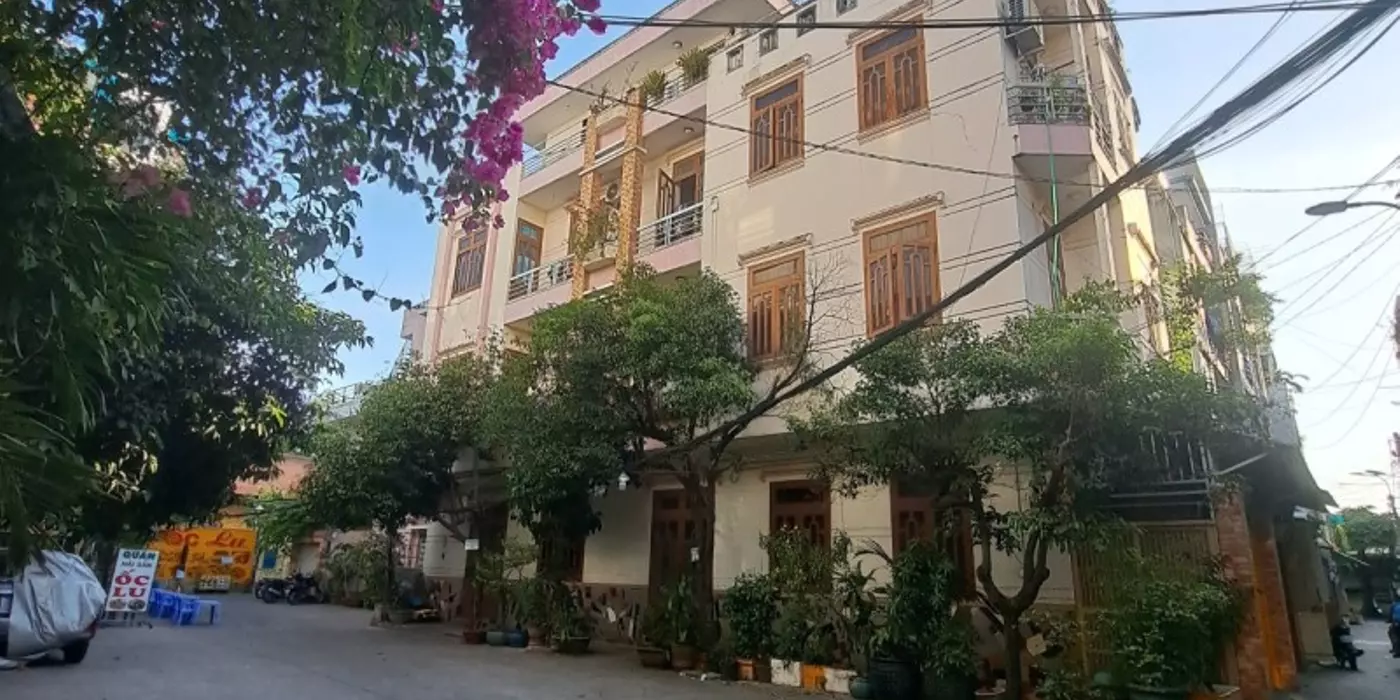 BÁN NHÀ TÔ HIẾN THÀNH - QUẬN 10  -  5 TẦNG - 72M2  - CÓ THANG MÁY  - 18 TỶ
