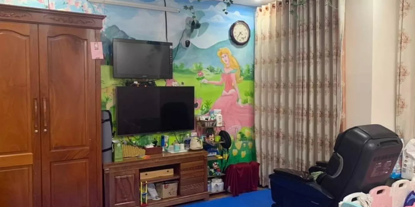 NHÀ ĐƯỜNG 8M - ÔTÔ NGỦ TRONG NHÀ - GẦN NHÀ THỜ BÌNH THUẬN -  GIÁP TÂN PHÚ - 3 PHÚT RA AEON MALL -
