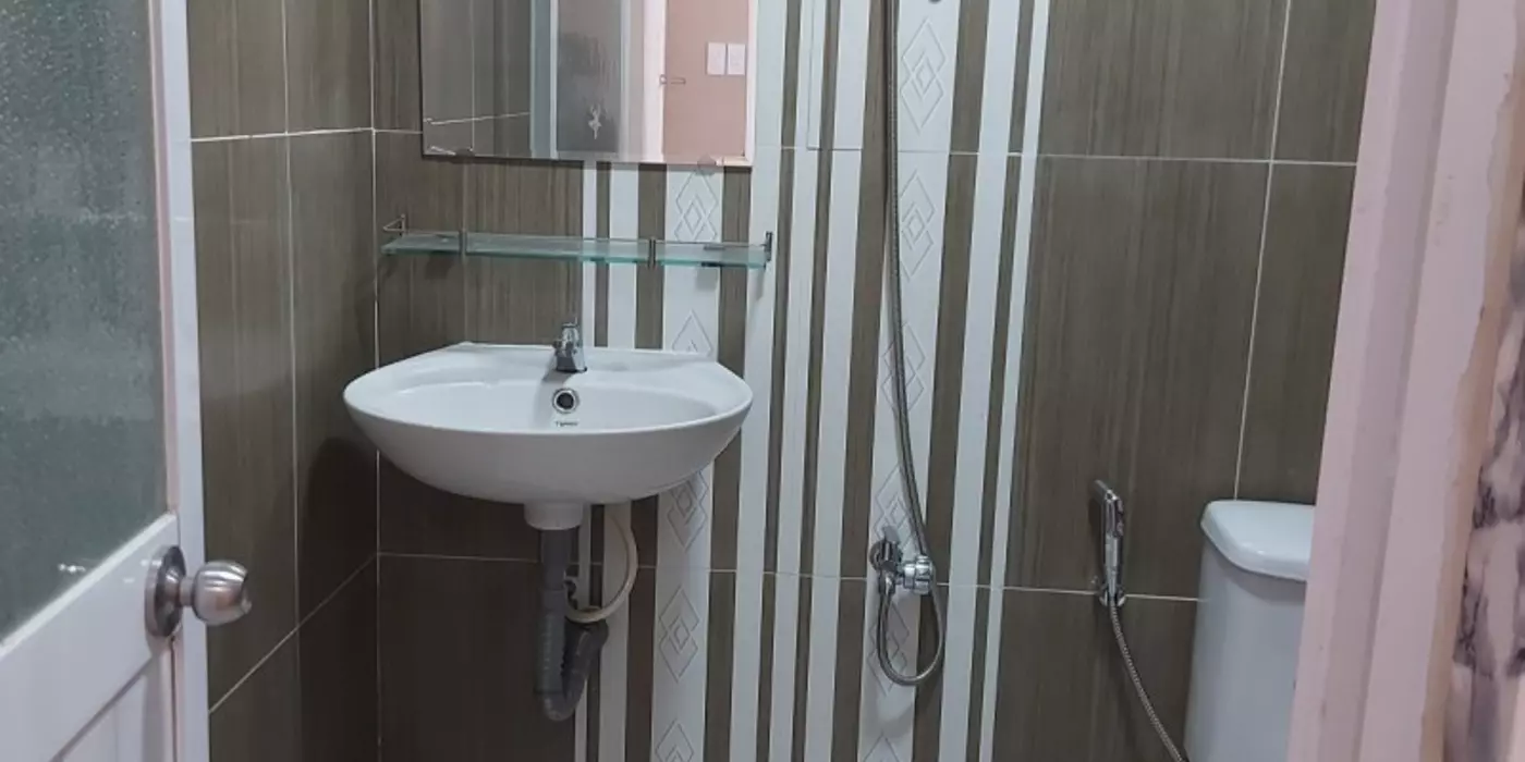 Bán Gấp Nhà Hẻm Đẹp, Vị Trí Sư Vạn Hạnh, Giá Cực Hấp Dẫn, Giá Cực Mềm!