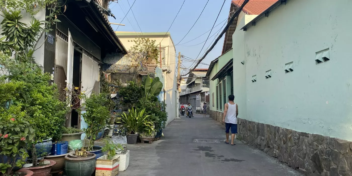 CẦN BÁN GẤP NHÀ QUẬN GÒ VẤP XE HƠI ĐẬU CỬA - SỔ VUÔNG A4. NHỈNH 4 TỶ
