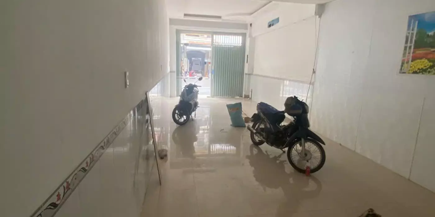NHÀ NGUYÊN CĂN MẶT TIỀN LƯƠNG NHỮ HỌC, PHƯỜNG 11, QUẬN 5