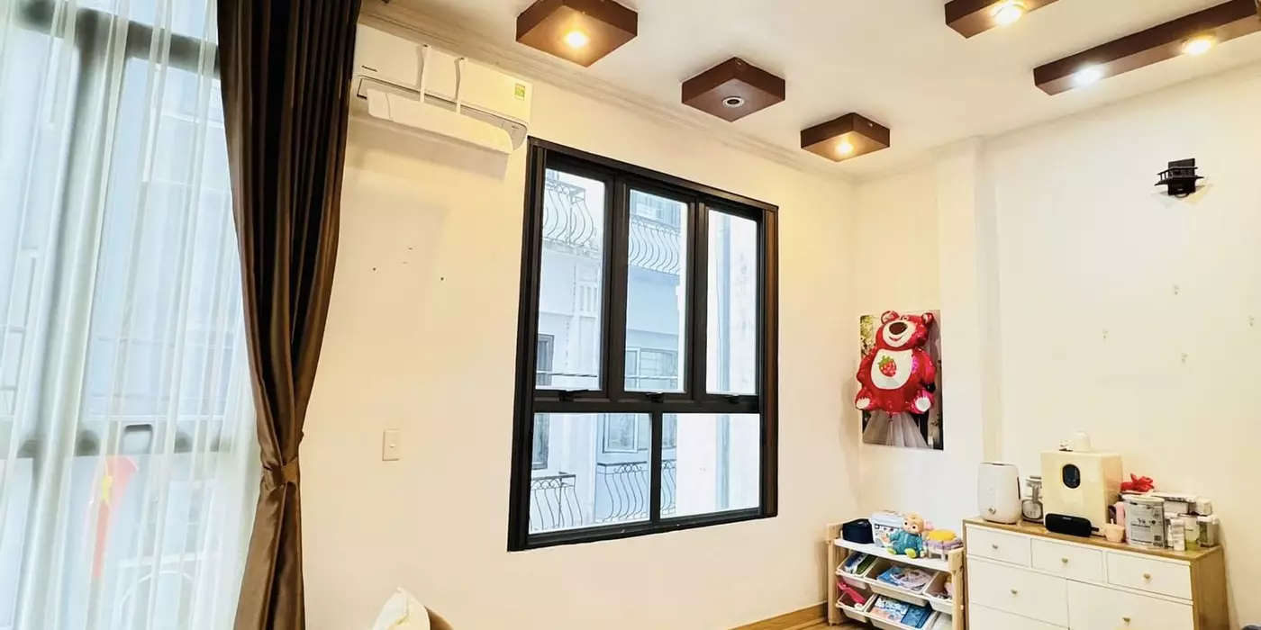 Nhà đẹp Lạc Long Quân, Tây Hồ - Gần Oto/3 ngủ đầy đủ công năng - 50m2 - 9.9 tỷ