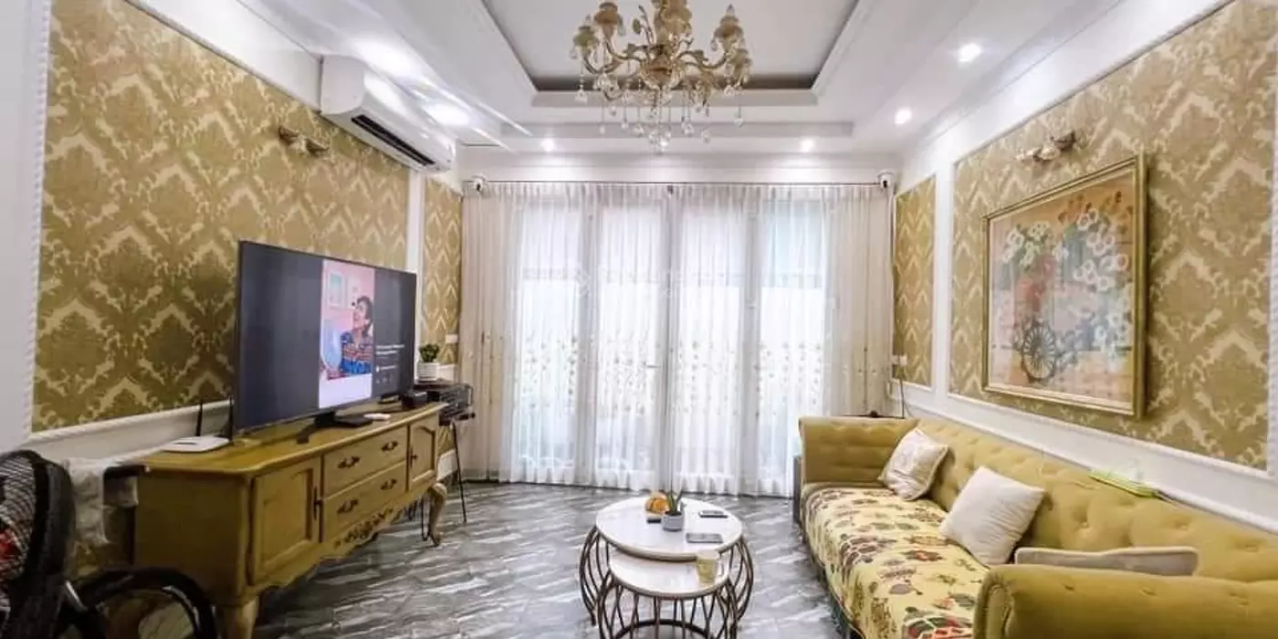 Bán nhà Nguyễn Sơn - 69m2 giá 9,3 tỷ - nhà đẹp ngõ ô tô thông, ô chờ thang máy