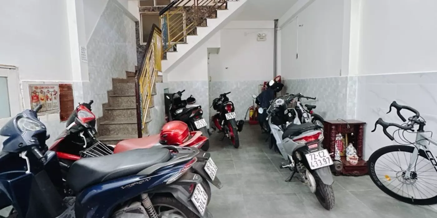 Ngang 4.2 x 8 - 3 tấm chỉ 3,7 tỷ Q4