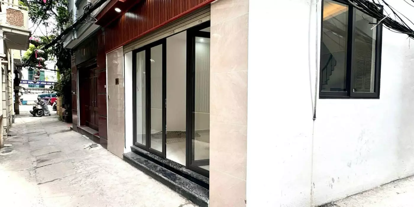 BÁN NHÀ CẦU GIẤY_LÔ GÓC_3 MẶT THOÁNG_10M RA ÔTÔ TRÁNH