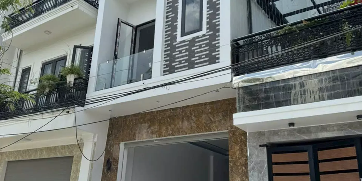Bán nhà riêng 70m2, 3 tầng độc lập, giá chỉ hơn 2tyxxx