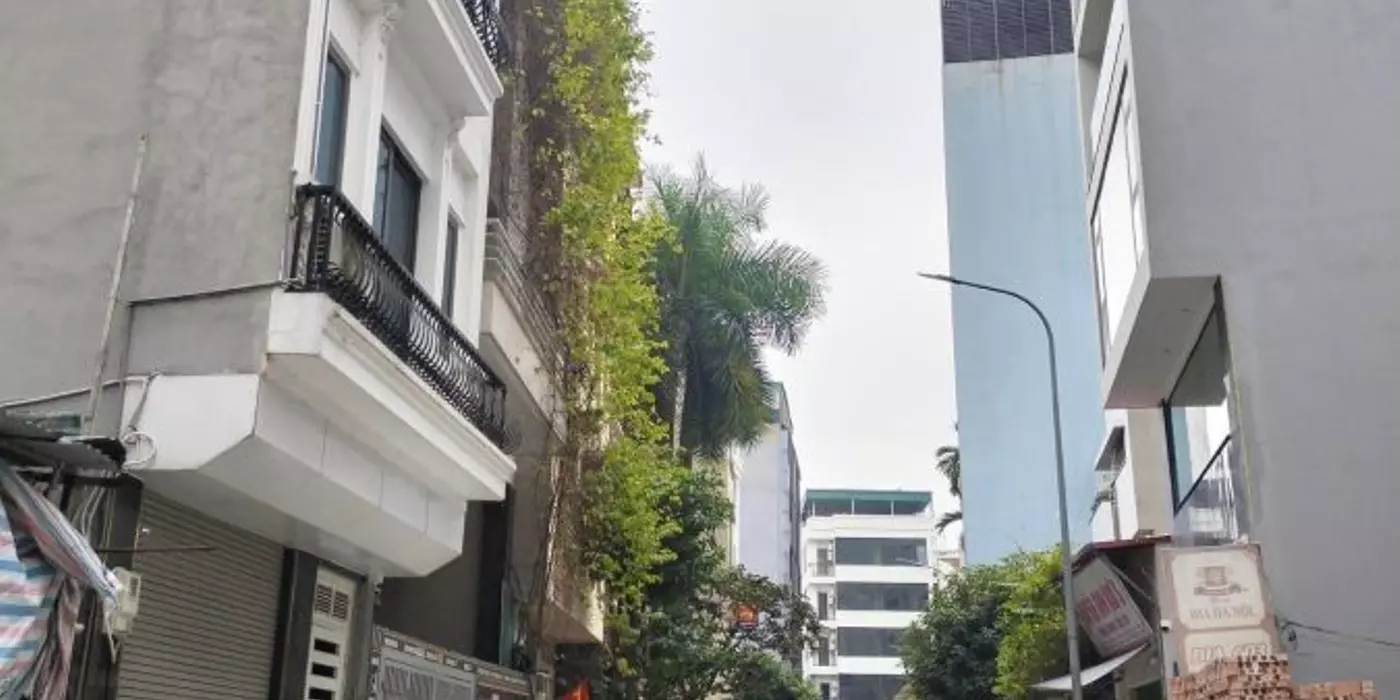 BÁN NHÀ 4 TẦNG 35M OTO VÀO NHÀ TẠI MỖ LAO