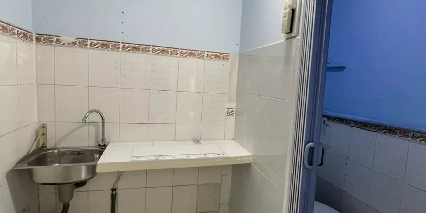 Hẻm đường số DTSD 29.5m trệt + 2 lầuQ4 
1 tỷ