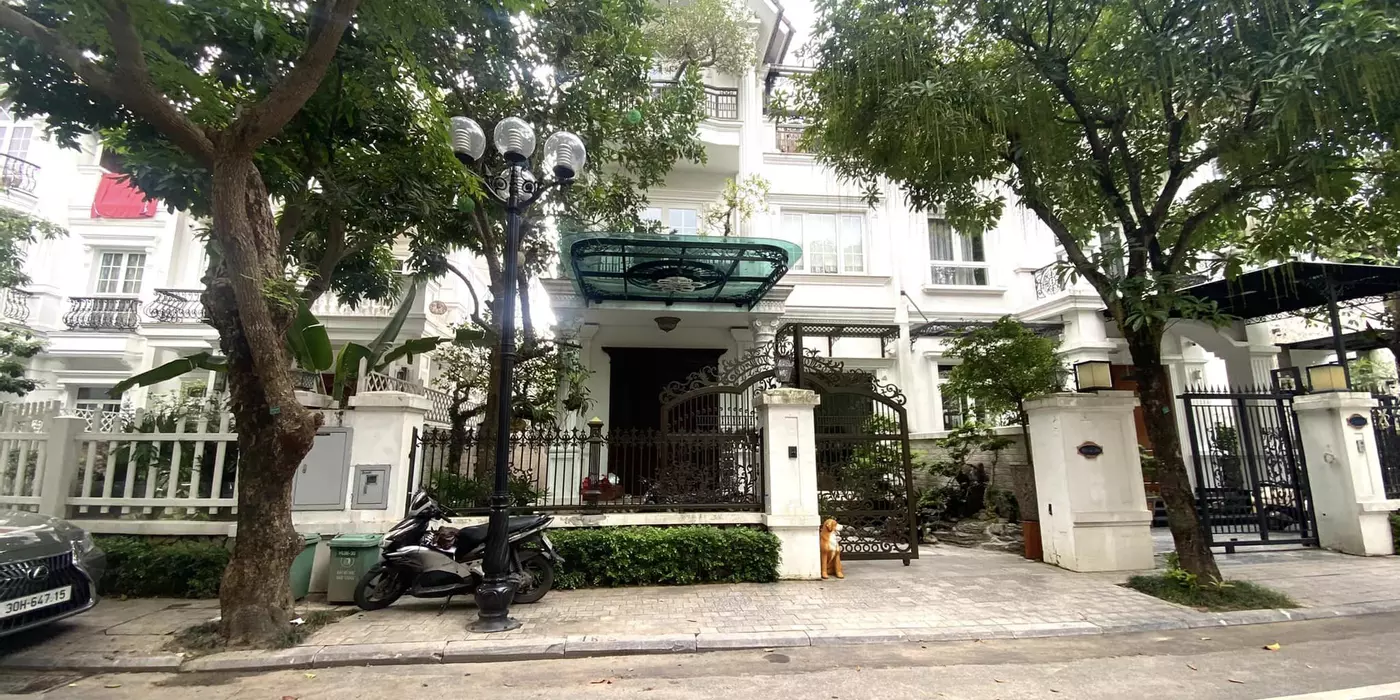 Bán gấp biệt thự lô góc 200m2, 4 tầng khu Lão Thành Cách Mạng, Cầu Giấy