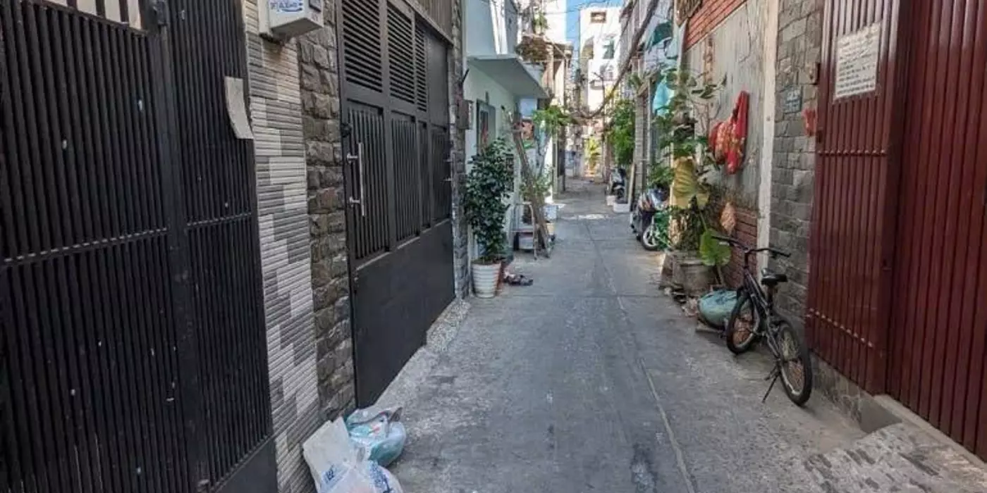 bán nhà 3 tầng gần Hoàng Dư Khương 32m2 5,x tỷ