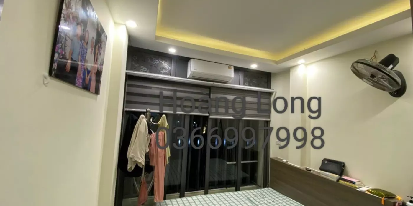 CẦN BÁN GẤP CĂN NHÀ PHỐ VĂN QUÁN - HÀ ĐÔNG .LÔ GÓC 45M * 4 TẦNG  Ô TÔ ĐỖ CỬA,  GIÁ GIẢM SÂU KỊCH