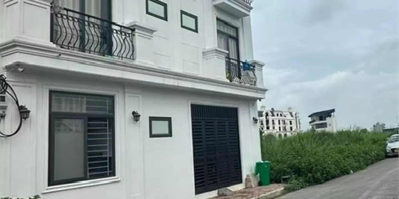 BÁN LÔ ĐẤT DỊCH VỤ DI TRẠCH 16,3HA -150m2-8,3m MẶT TIỀN
GIÁ 16;4 TỶ