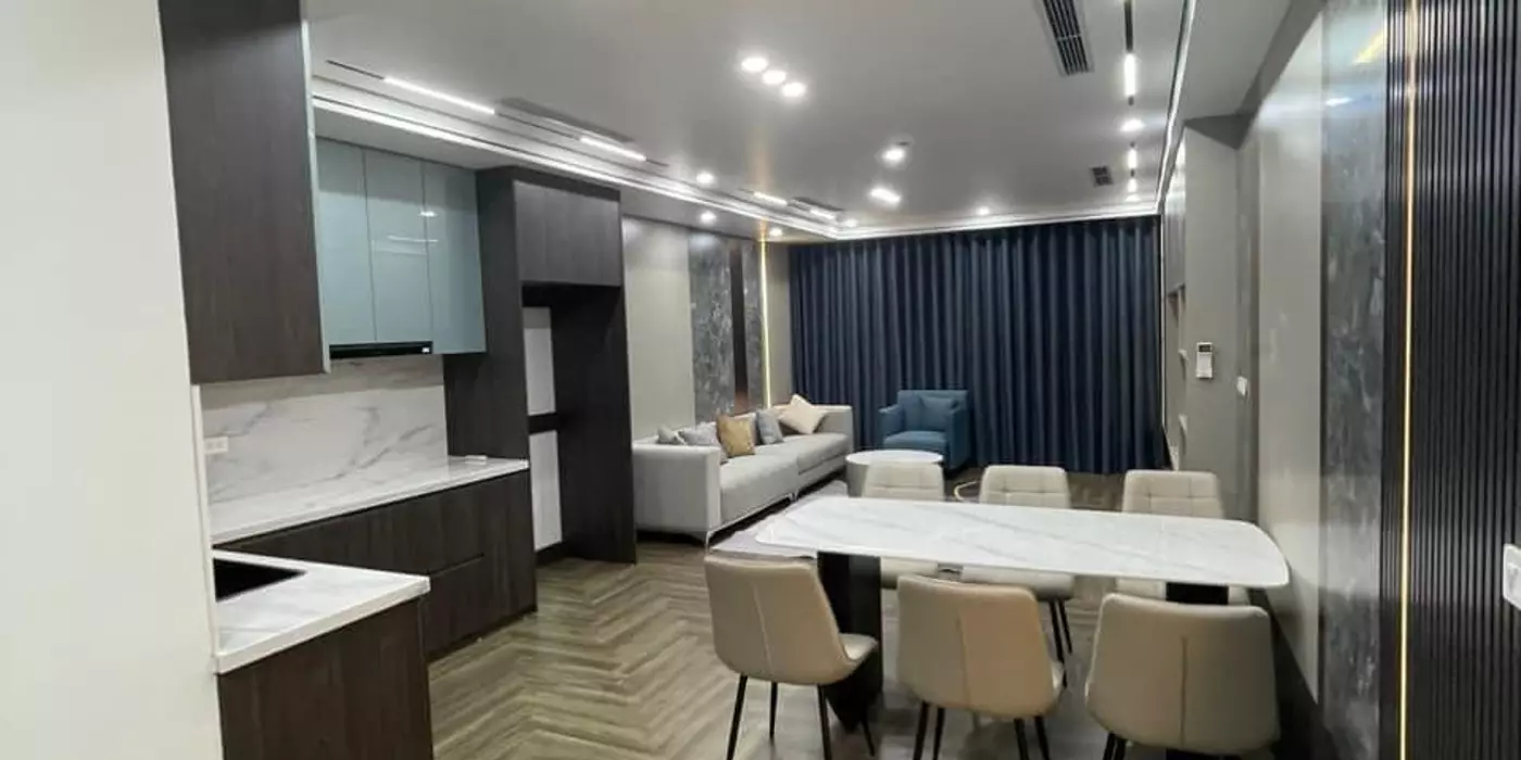 MỚI NHẤT NHÀ ĐẸP NGỌC THUỴ LONG BIÊN. THANG MÁY GARA Ô TÔ TRÁNH KINH DOANH