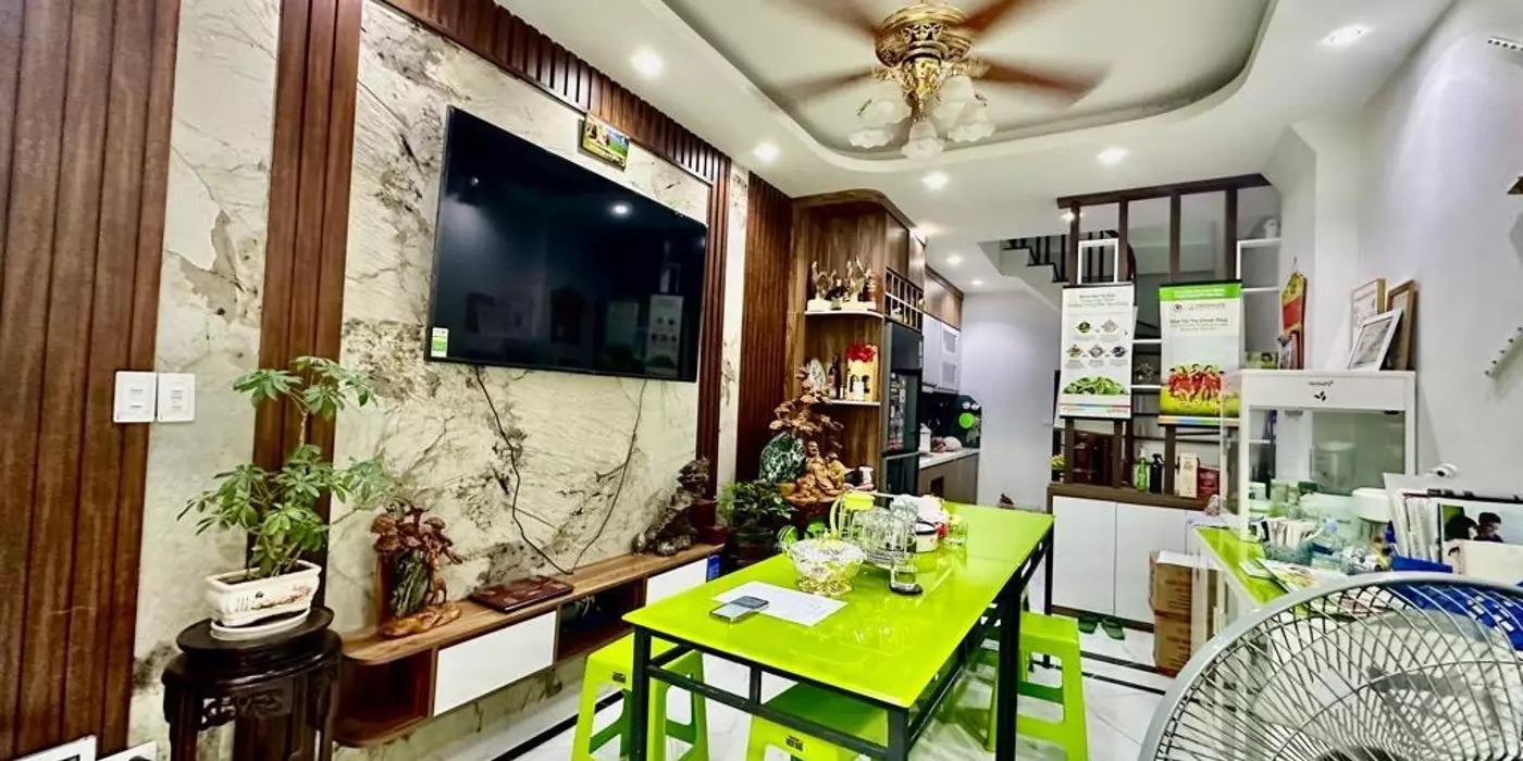 Bán nhà đẹp Liên Mạc , ô tô đỗ cổng , nội thất đầy đủ, 5 Tầng ,34m2 ,3.x tỷ.