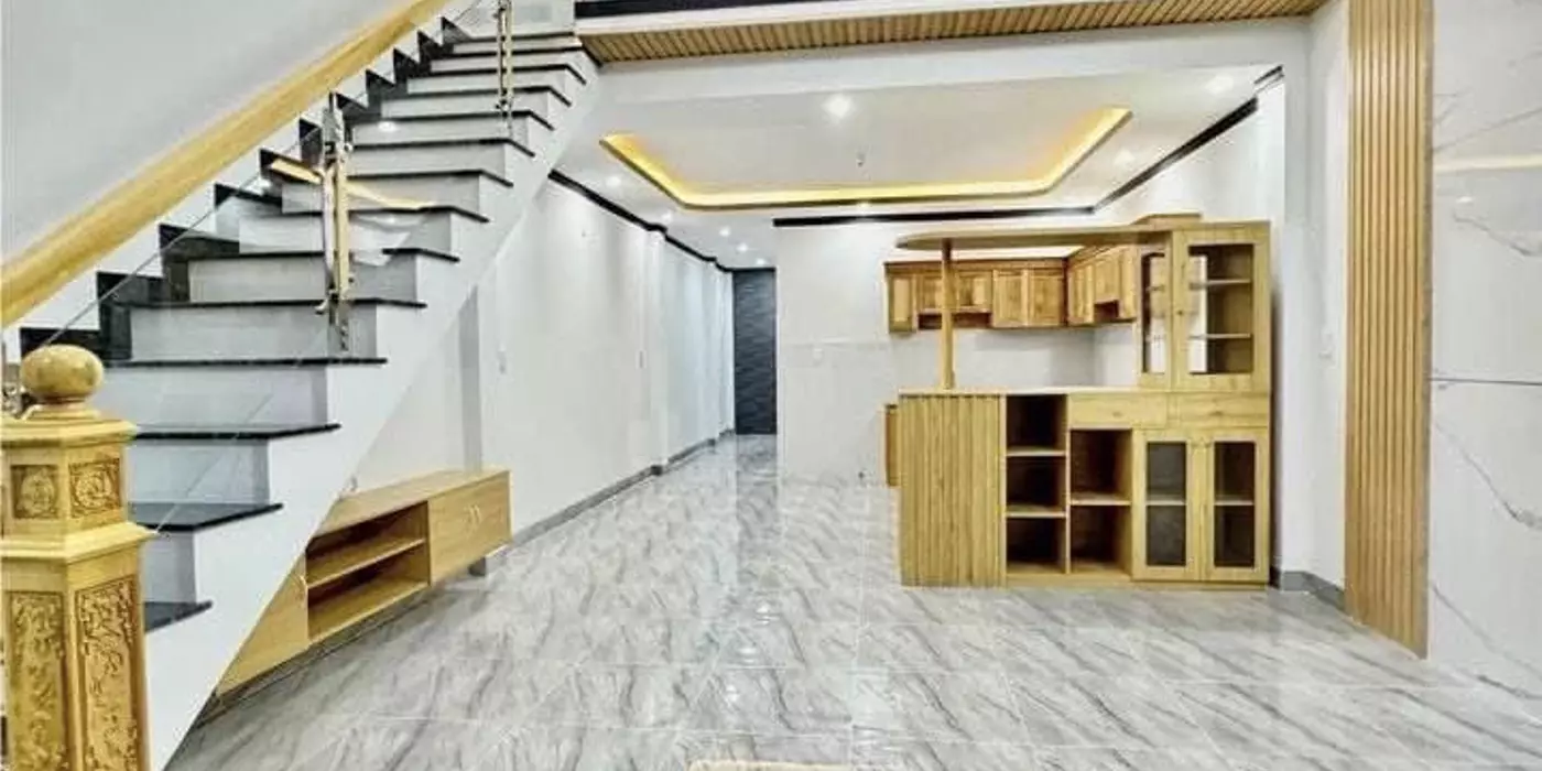 1 trệt 1 lầu 6.4m x 15.2m cần bán gấp lắm rồi trả giá được bán luôn