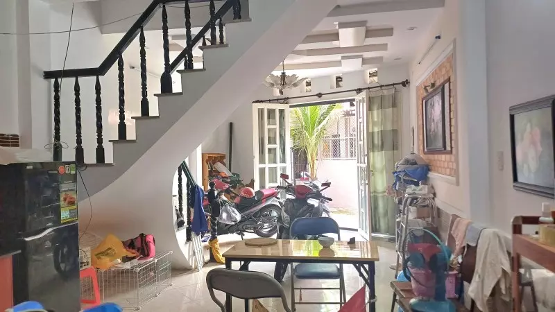 Gấp bán Trần Quý Cáp, Bình Thạnh, 2 tầng BTCT, 4 PN, 60m2 (4x15), nhỉnh 5 tỷ
